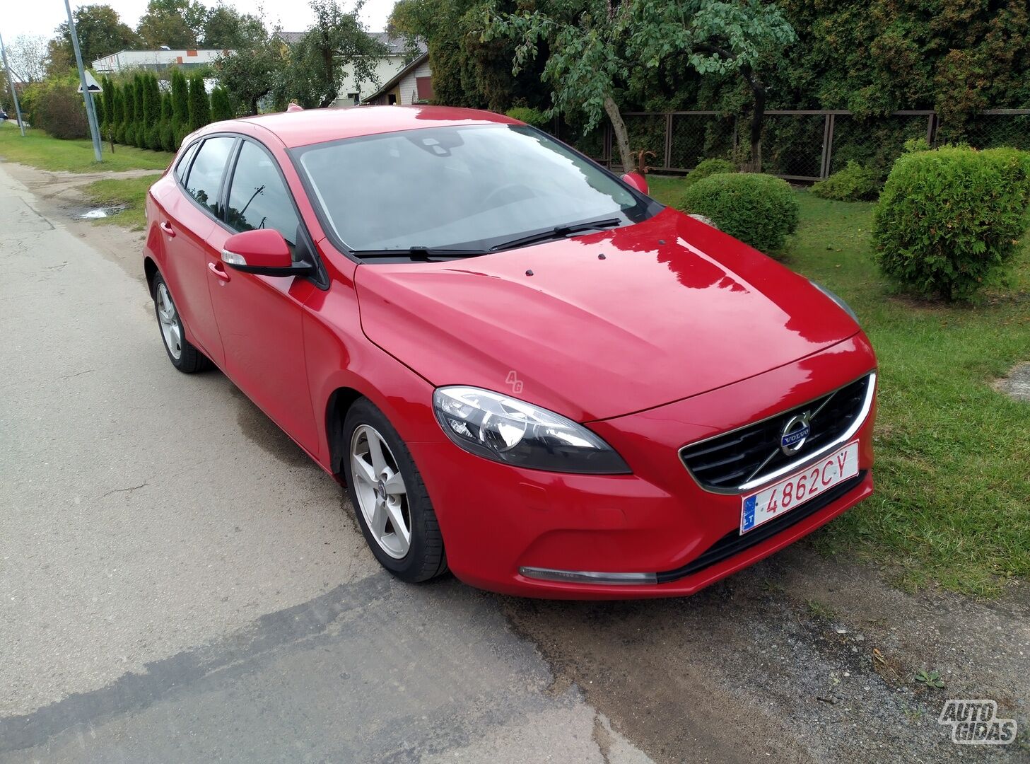 Volvo V40 2015 y Hatchback