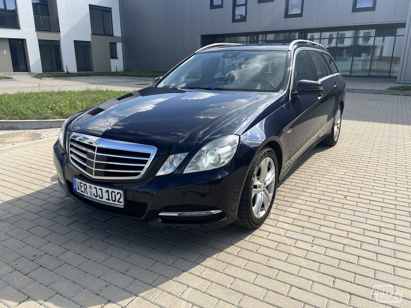 Mercedes-Benz E 300 2010 г Универсал