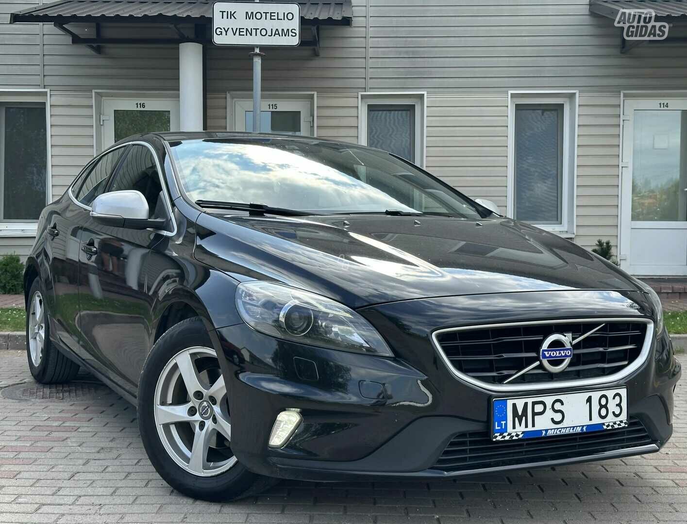 Volvo V40 2015 y Hatchback