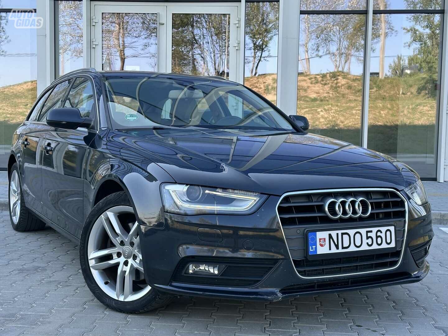 Audi A4 2013 г Универсал