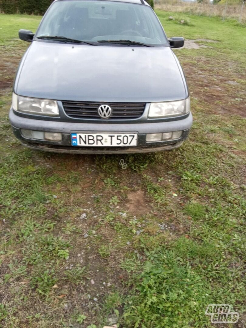 Volkswagen Passat 1995 m Universalas