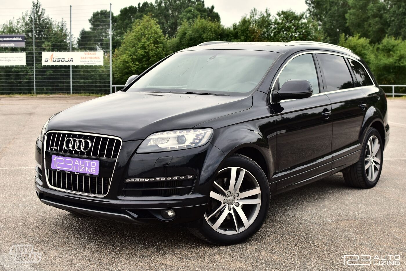 Audi Q7 2009 г Внедорожник / Кроссовер