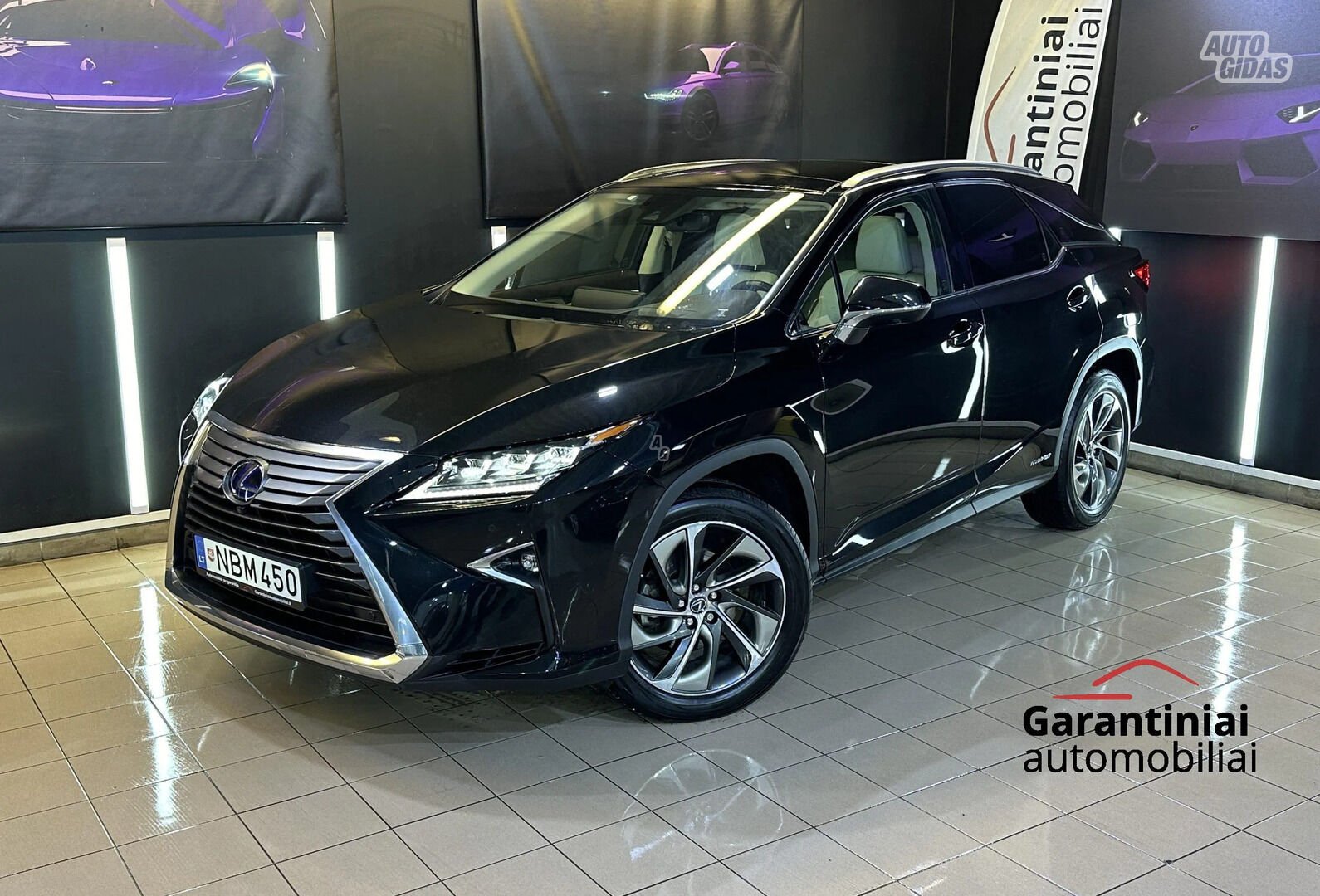 Lexus 2019 г