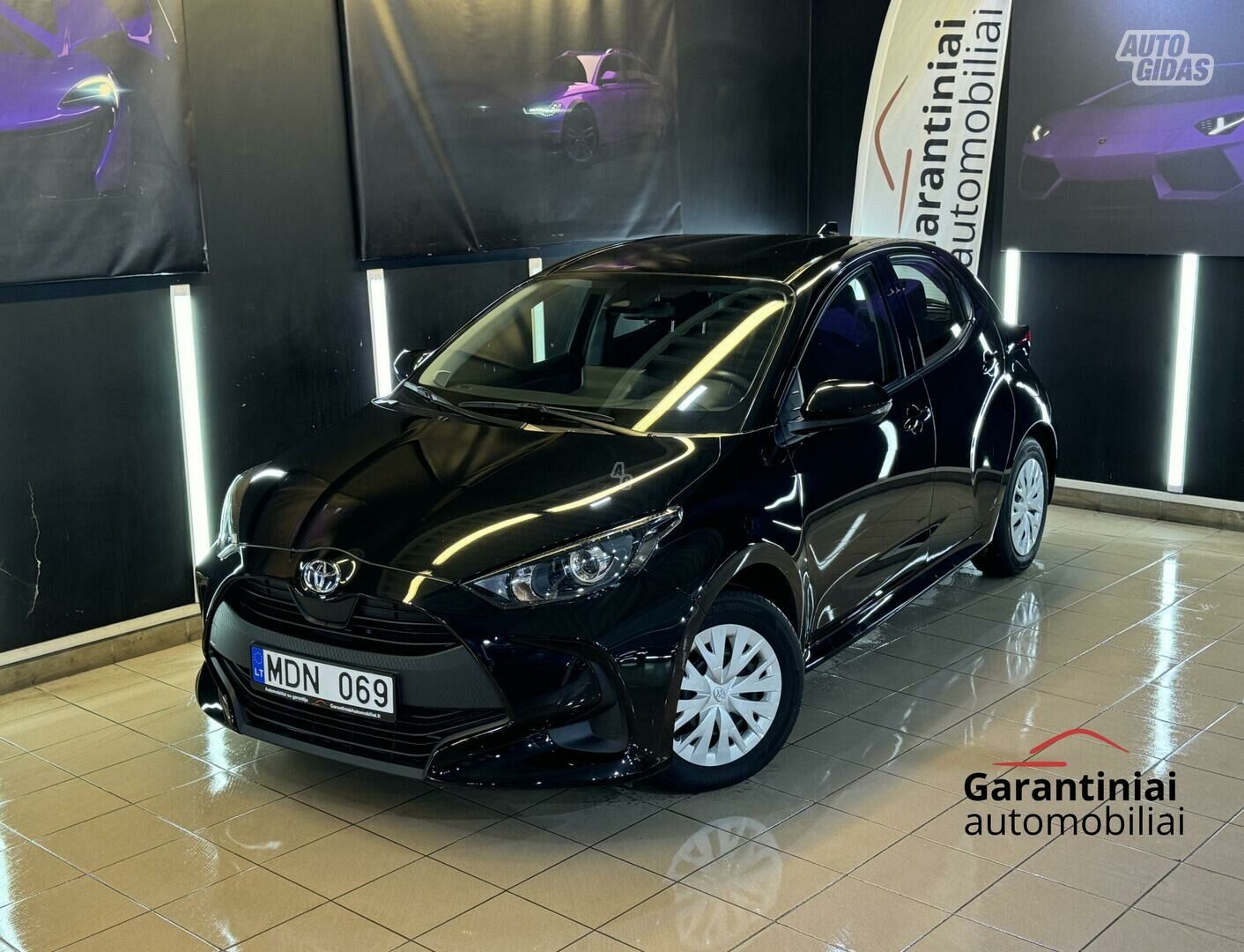 Toyota Yaris 2021 г Хэтчбек