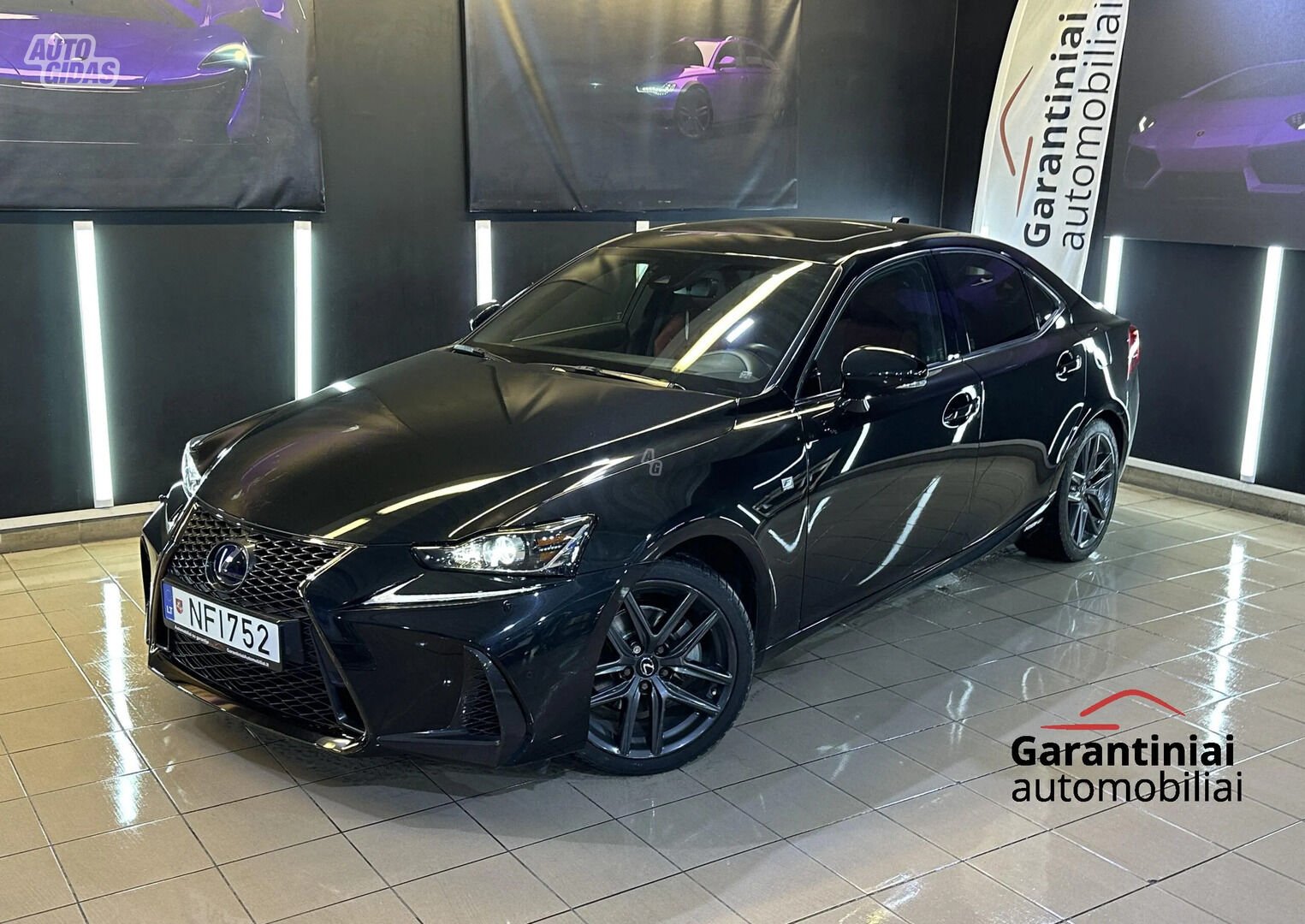 Lexus Serija IS 2019 m Sedanas