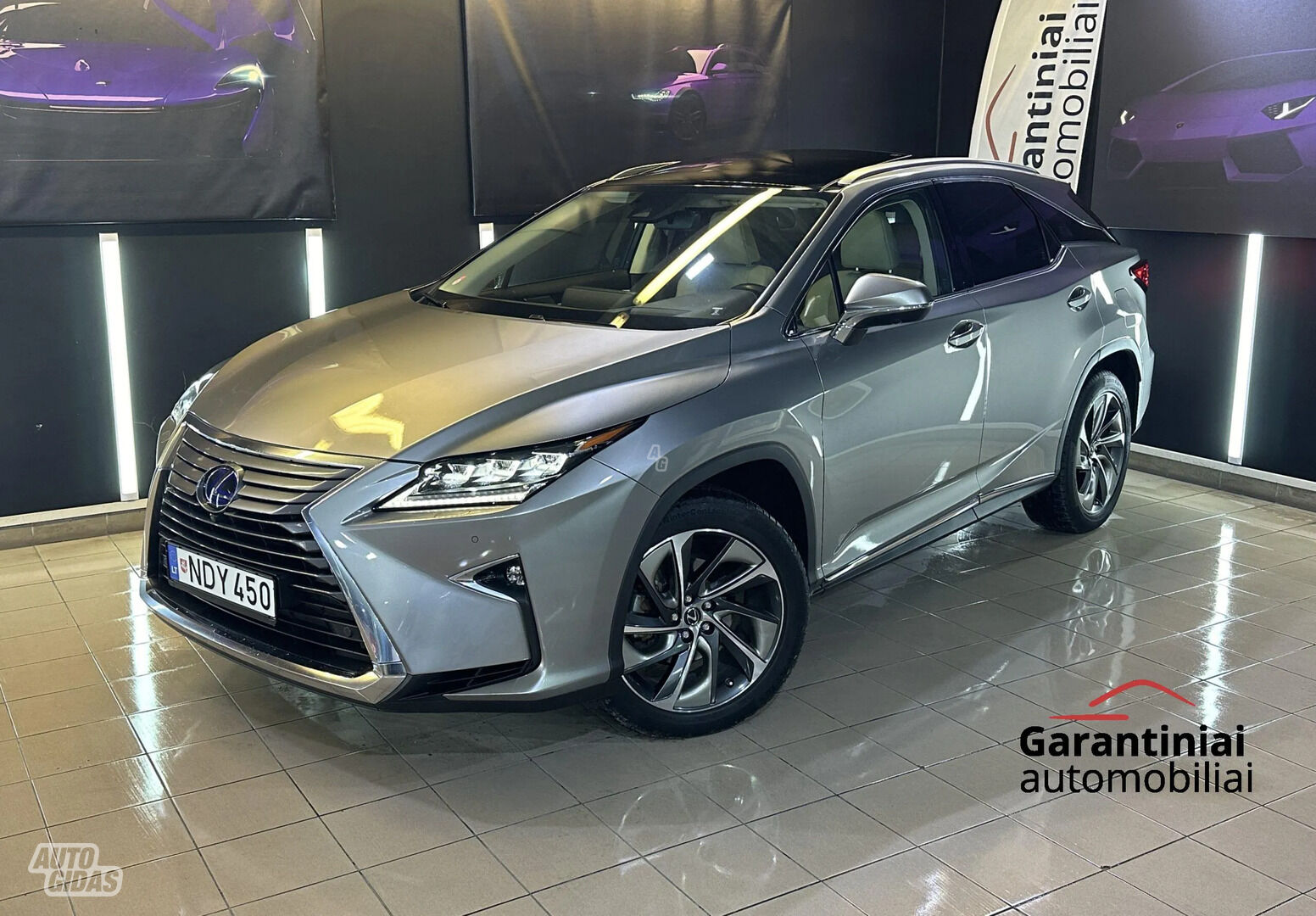 Lexus 2019 m Komercinis auto(su būda)