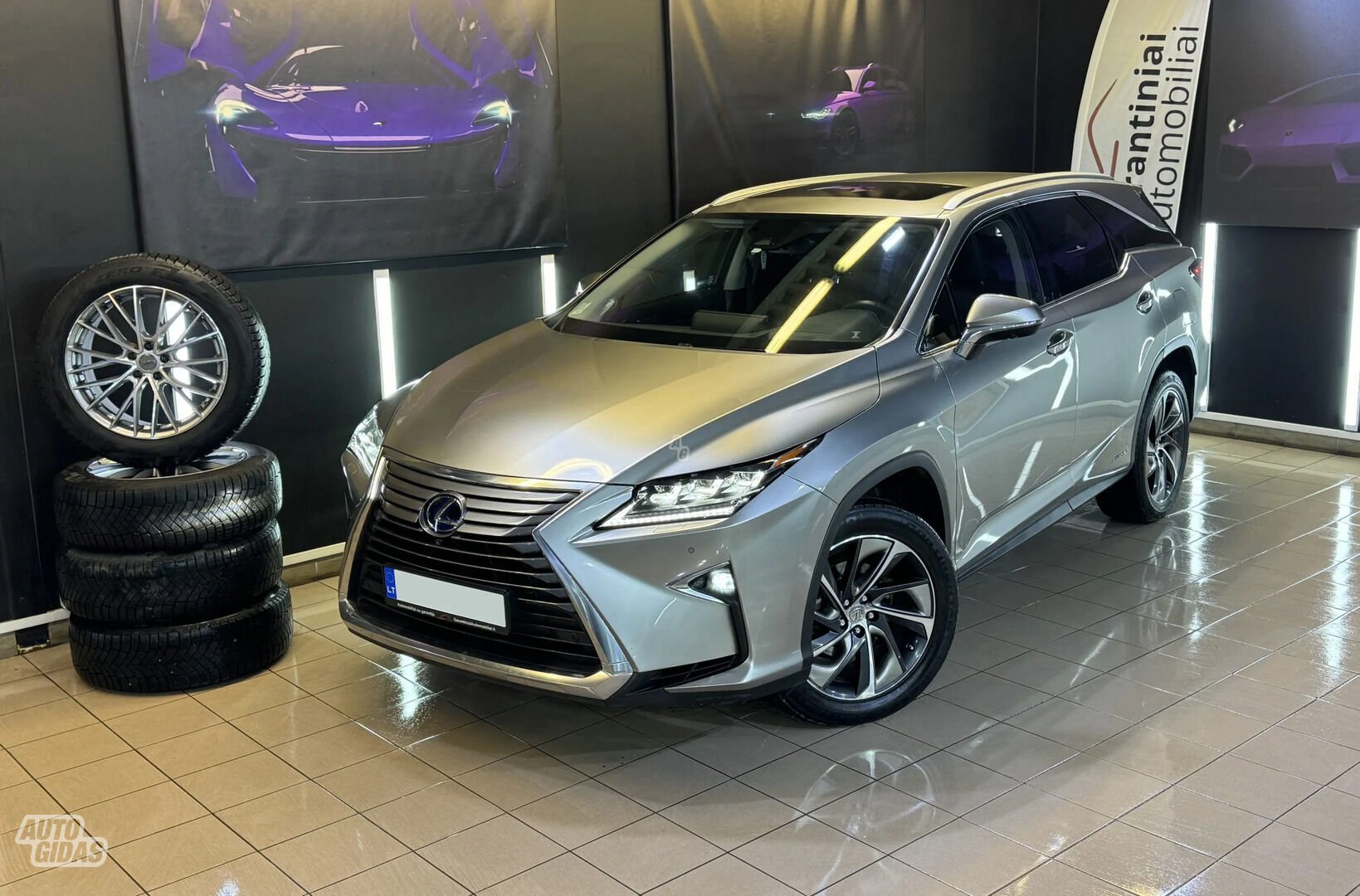 Lexus 2018 m Komercinis auto(su būda)