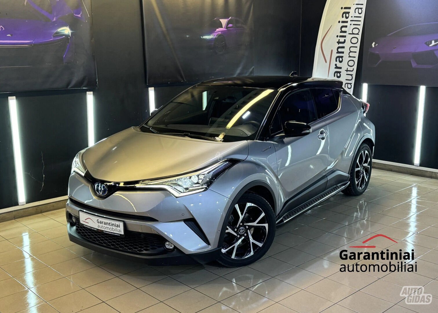 Toyota C-HR 2018 y