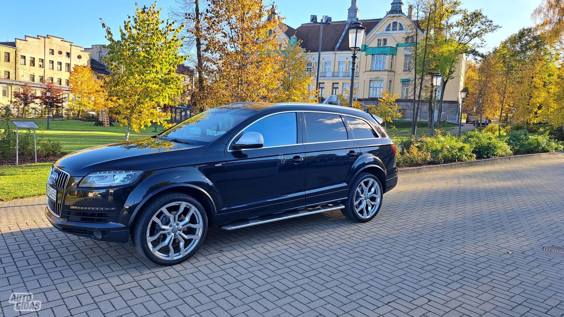 Audi Q7 2009 m Visureigis / Krosoveris