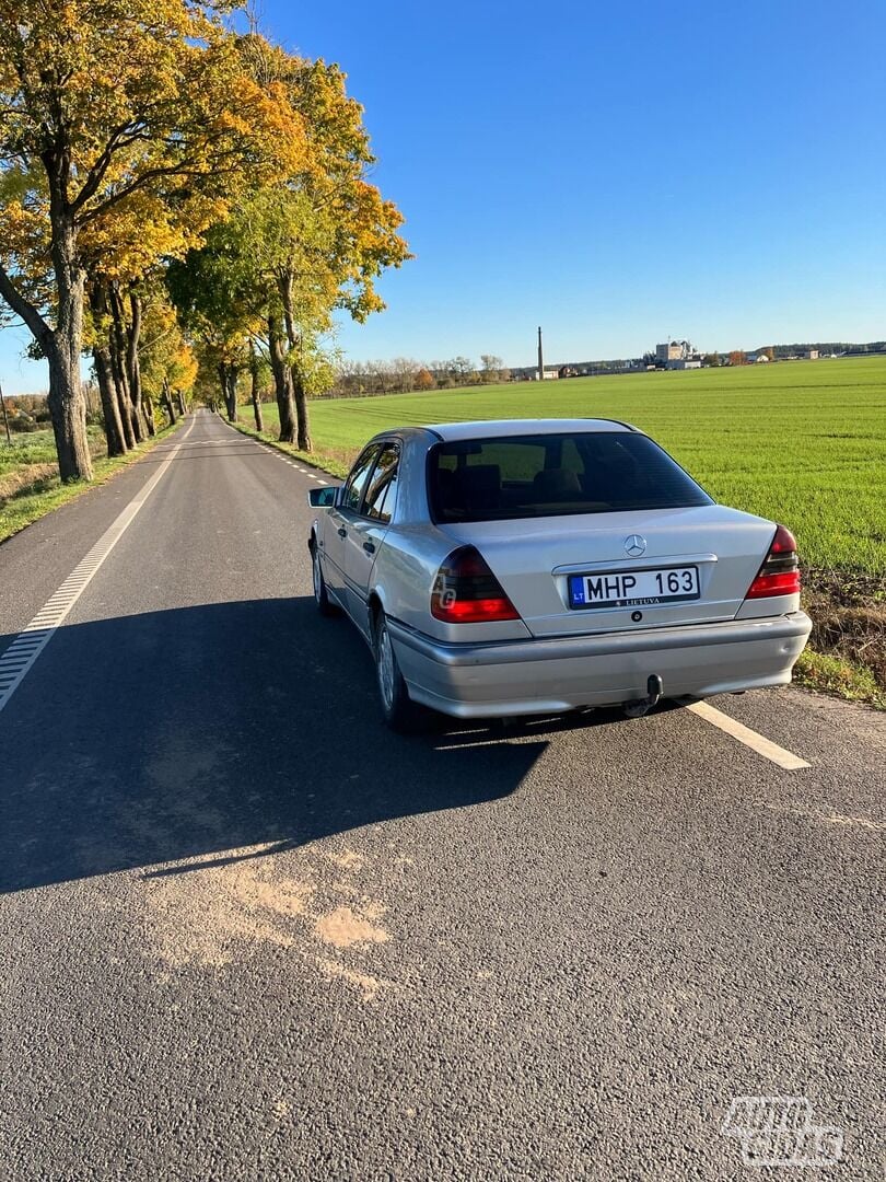 Mercedes-Benz C 220 1998 г Седан