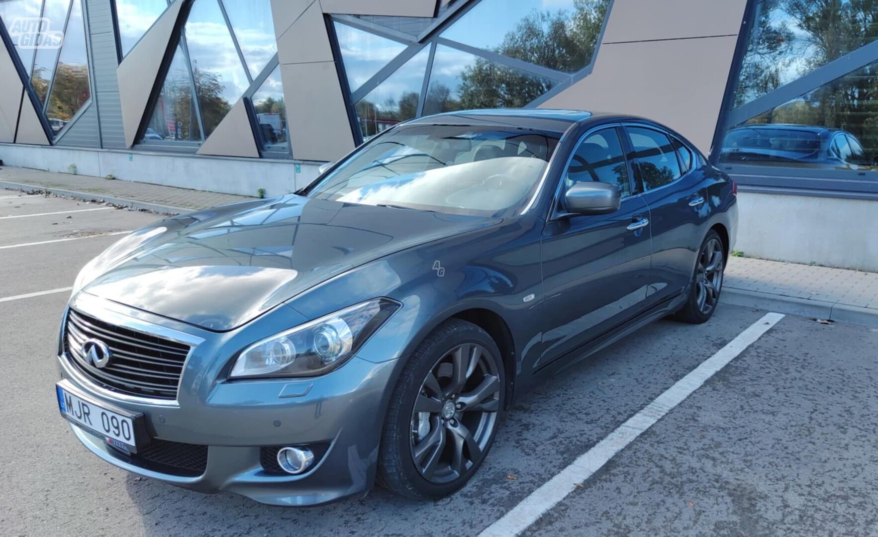 Infiniti M IV 2010 г