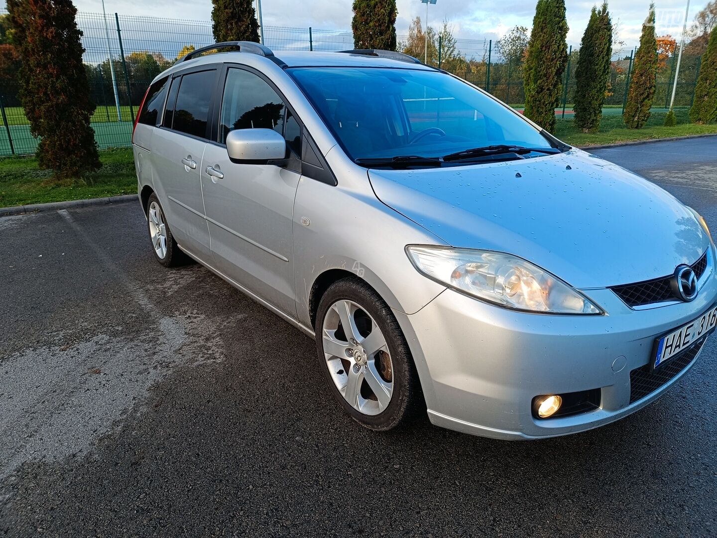 Mazda 5 2006 y Van