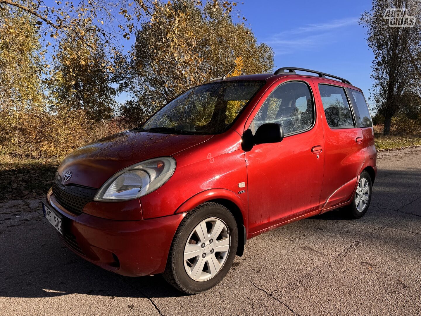 Toyota Yaris Verso 2001 y Van