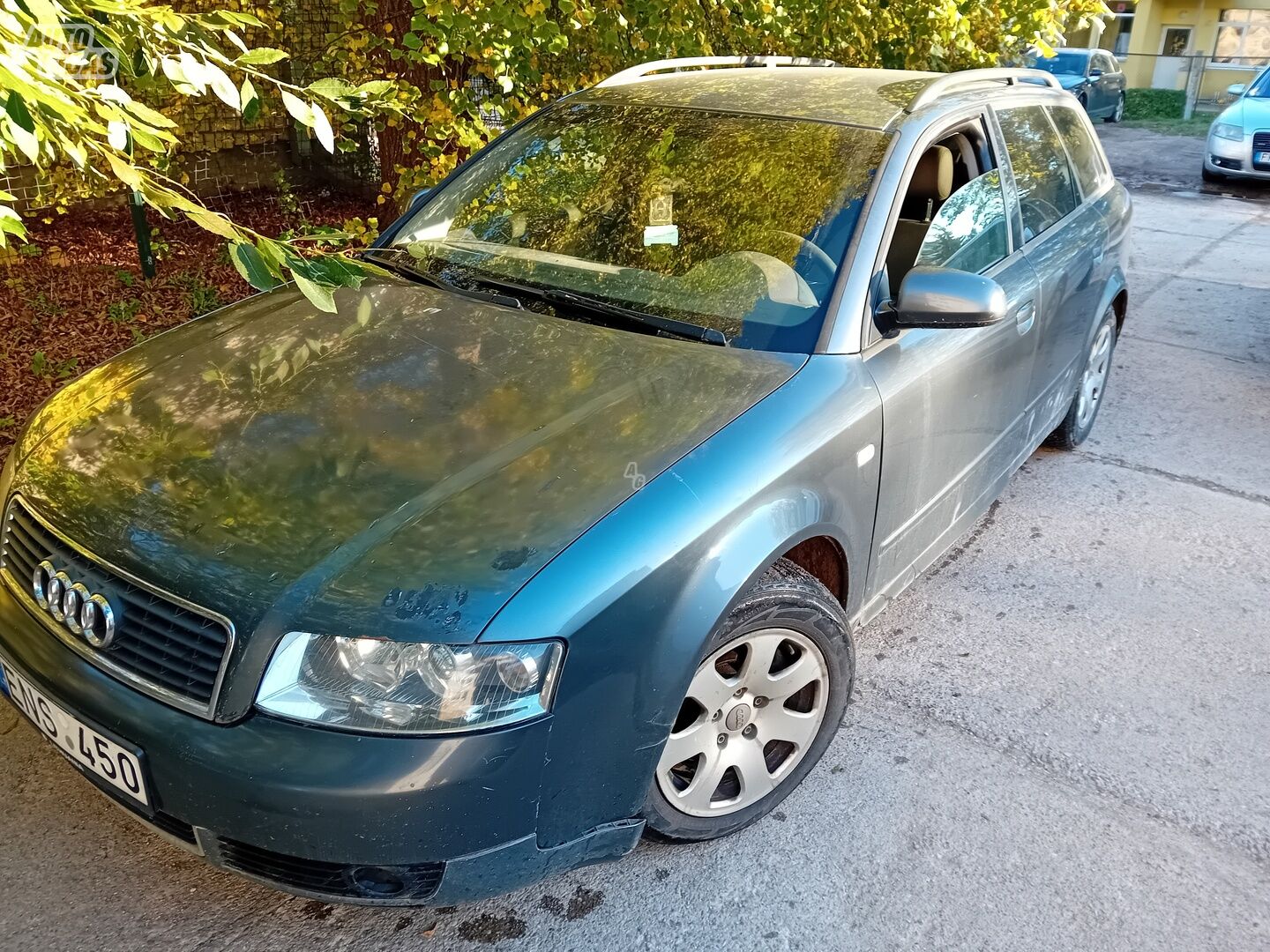 Audi A4 2003 y parts