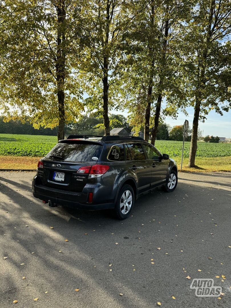 Subaru OUTBACK IV 2011 г