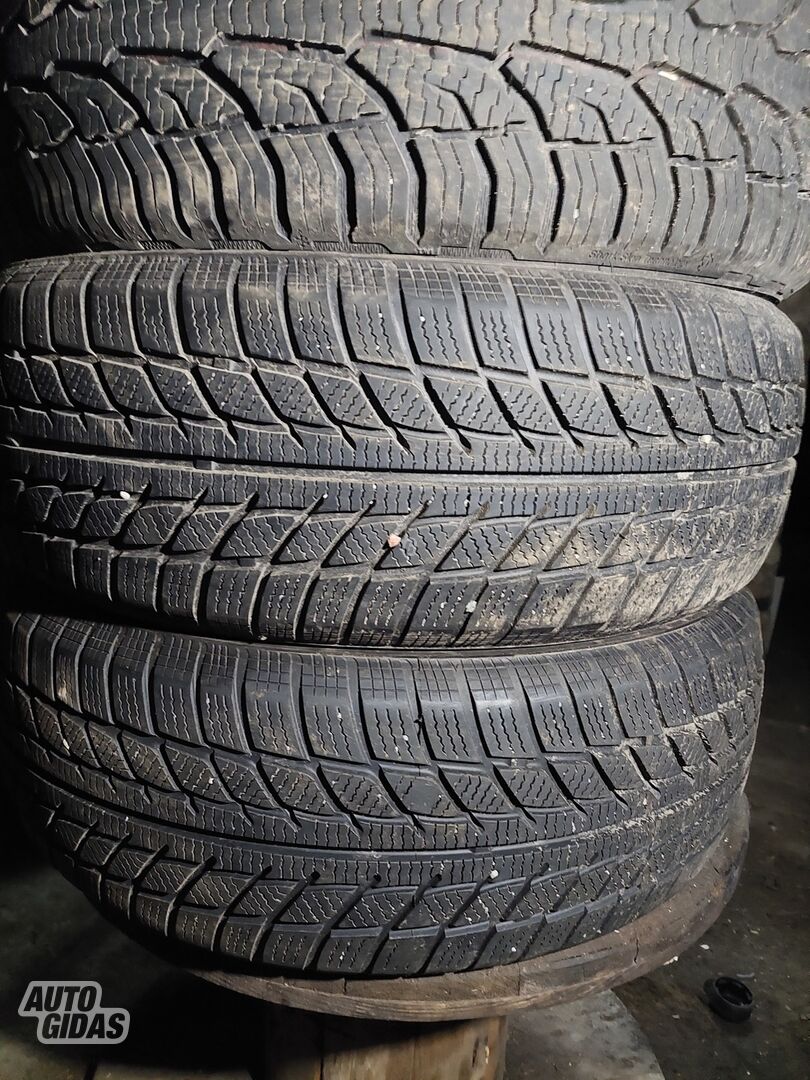 R16 universal tyres passanger car