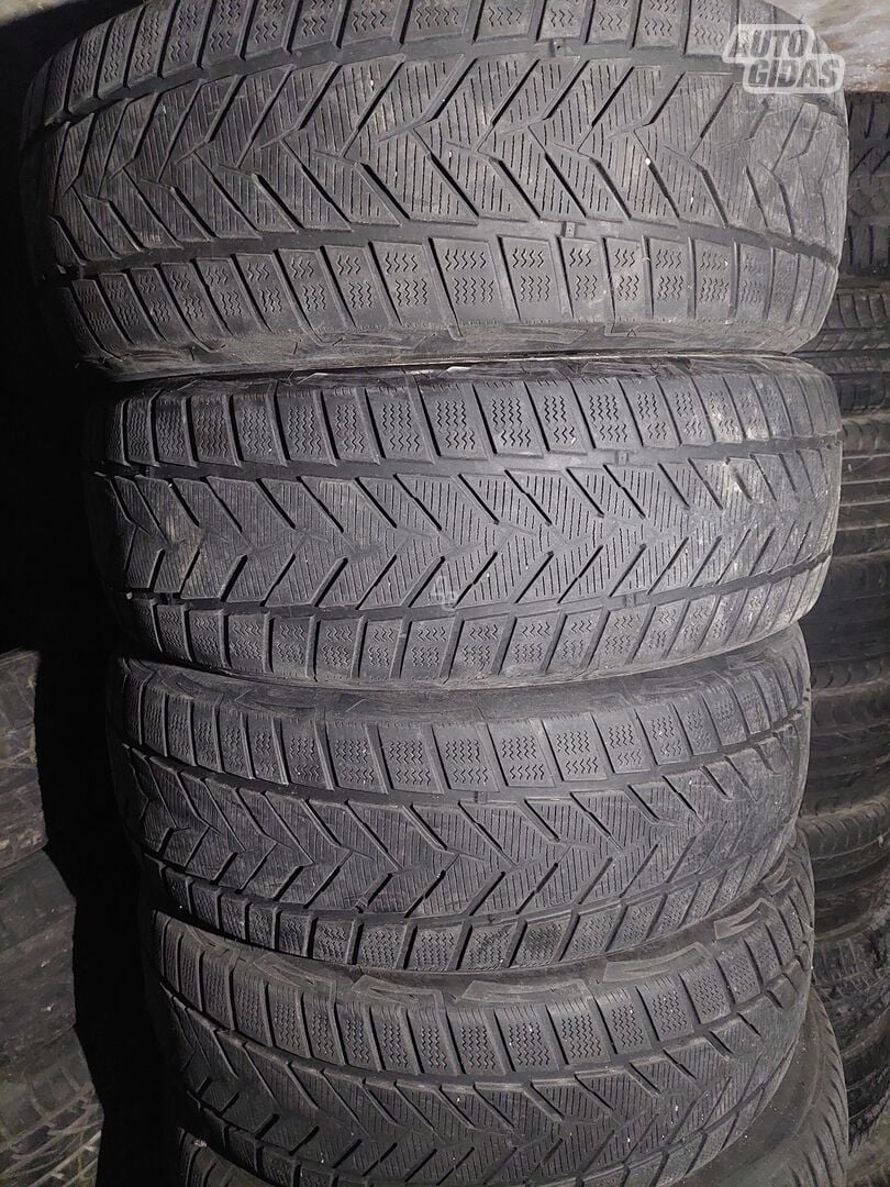 R17 universal tyres passanger car