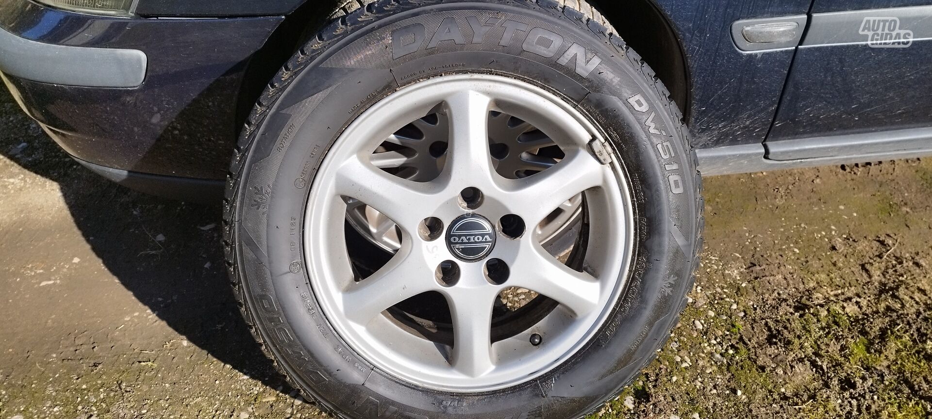 Volvo light alloy R15 rims