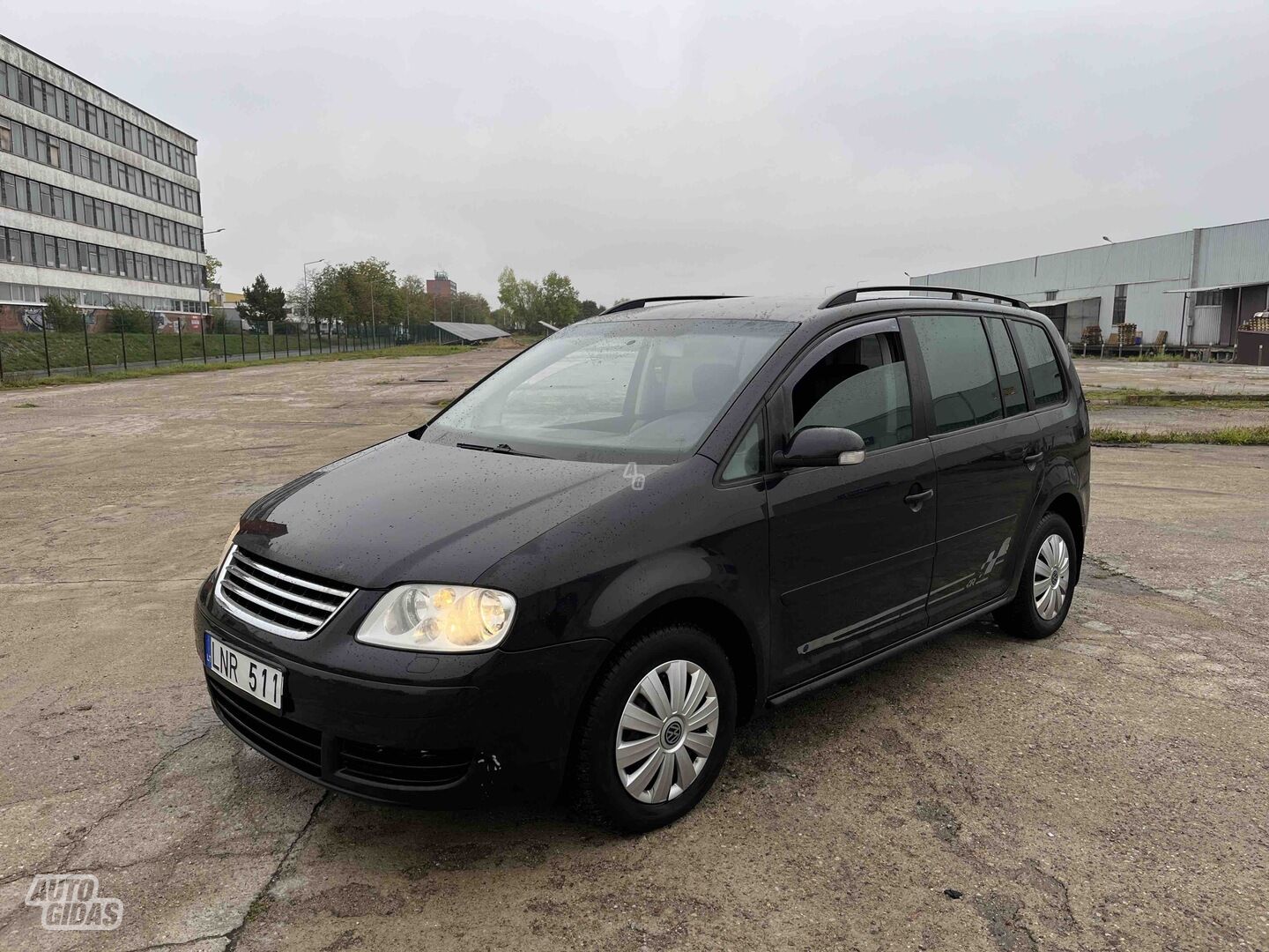 Volkswagen Touran 5524 2003 m