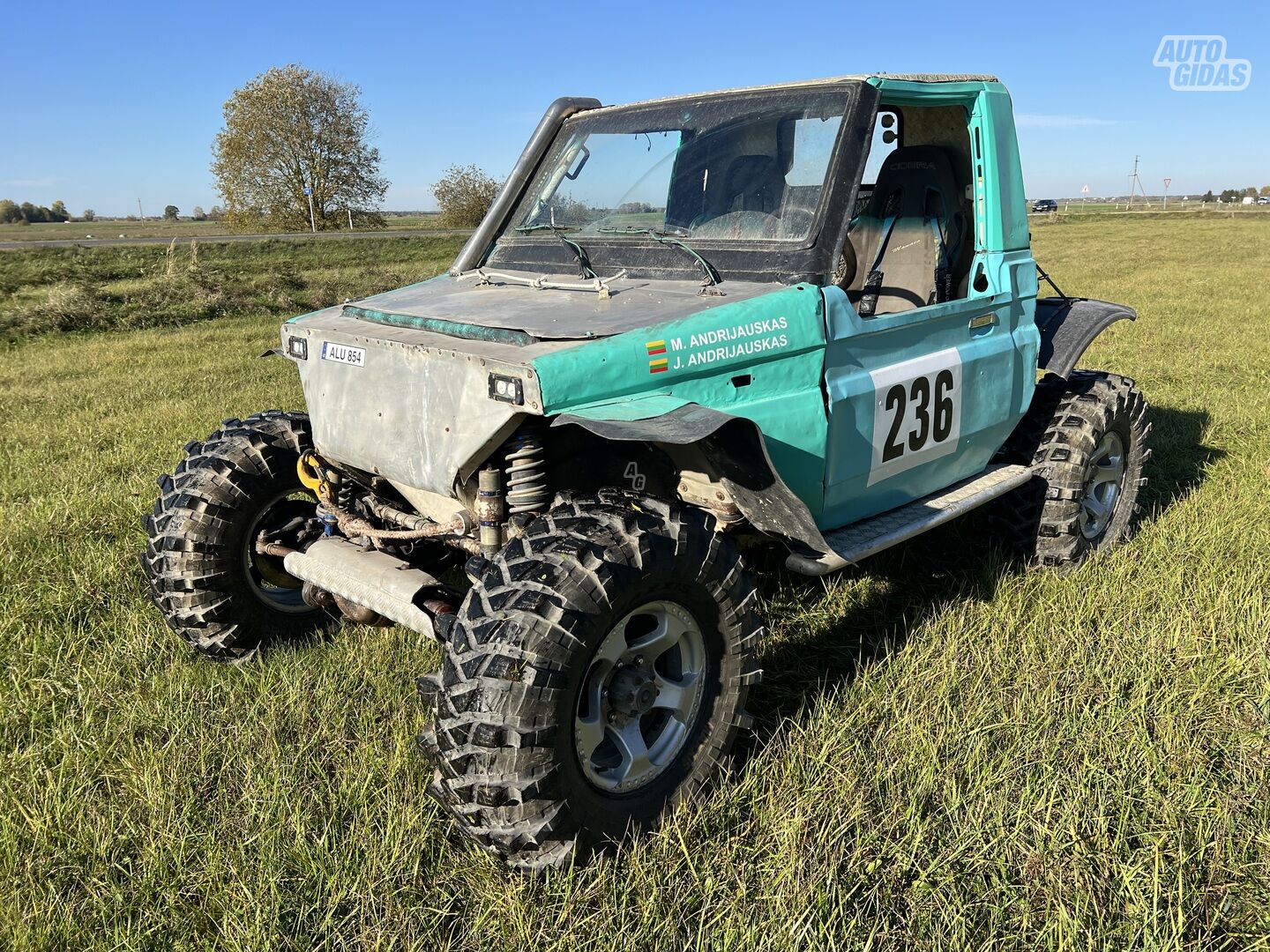 Toyota FJ 2000 y Off-road / Crossover