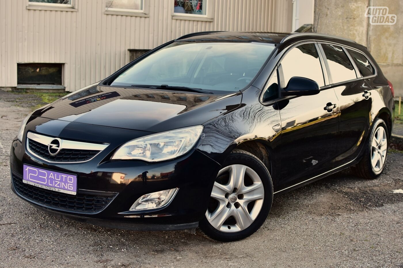 Opel Astra 2011 m Universalas