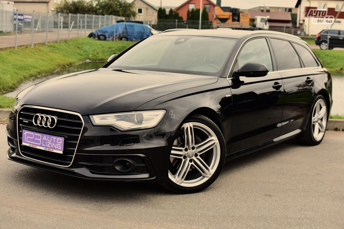 Audi A6 2013 г Универсал