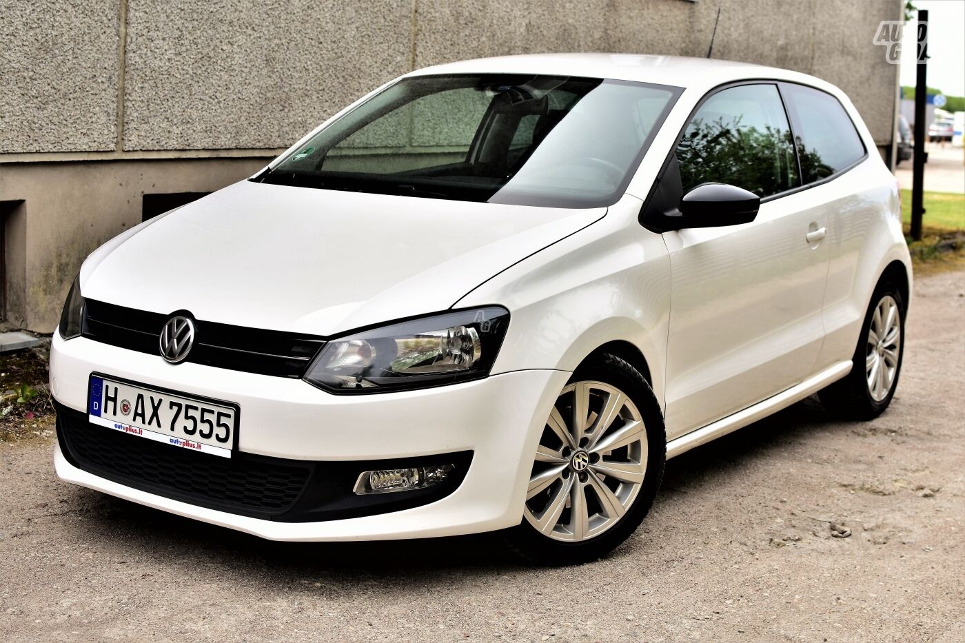 Volkswagen Polo 2011 г Хэтчбек