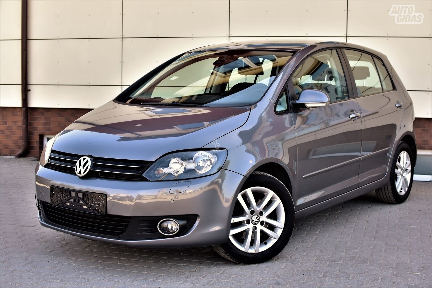 Volkswagen Golf Plus 2011 г Хэтчбек