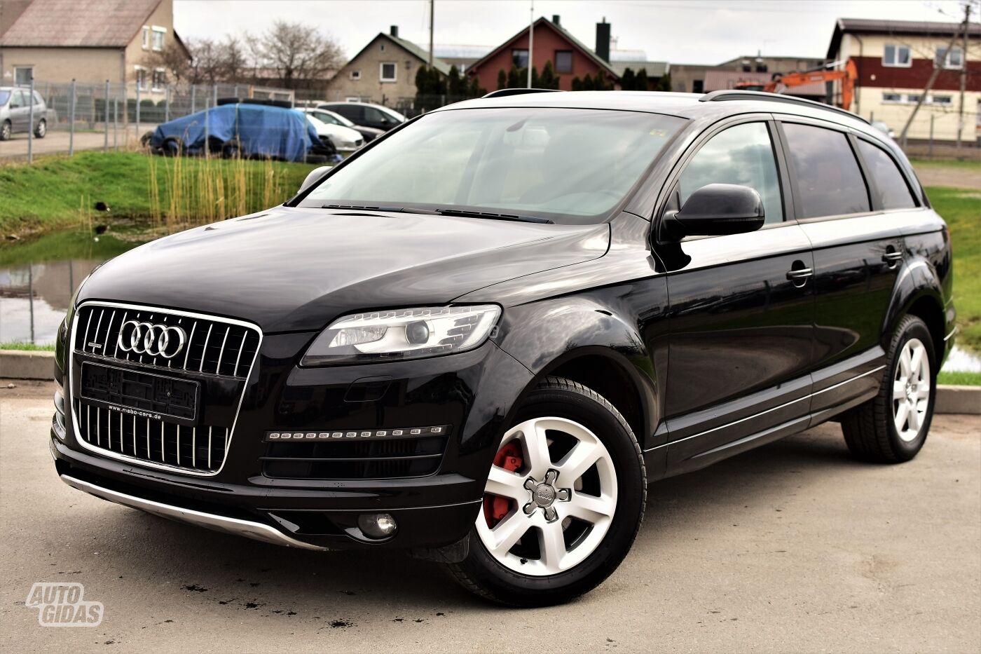 Audi Q7 2010 y Off-road / Crossover