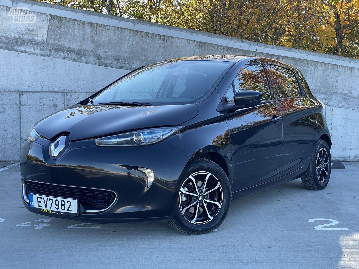 Renault Zoe 2017 г Хэтчбек