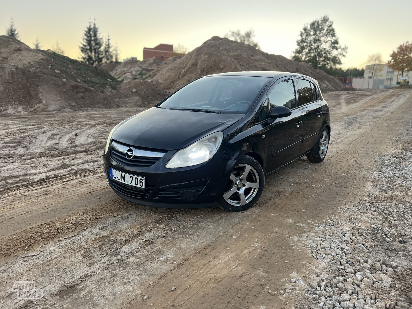 Opel Corsa 2008 г Хэтчбек