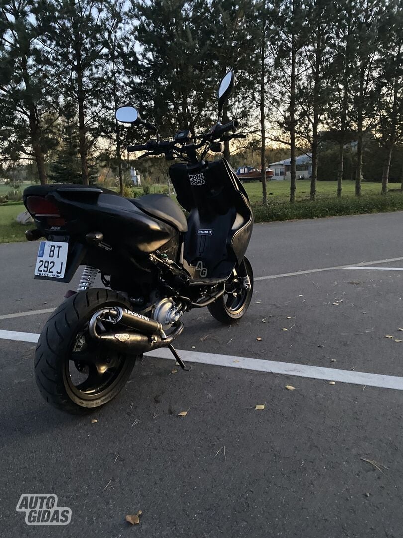 Yamaha Aerox 2011 y Scooter / moped