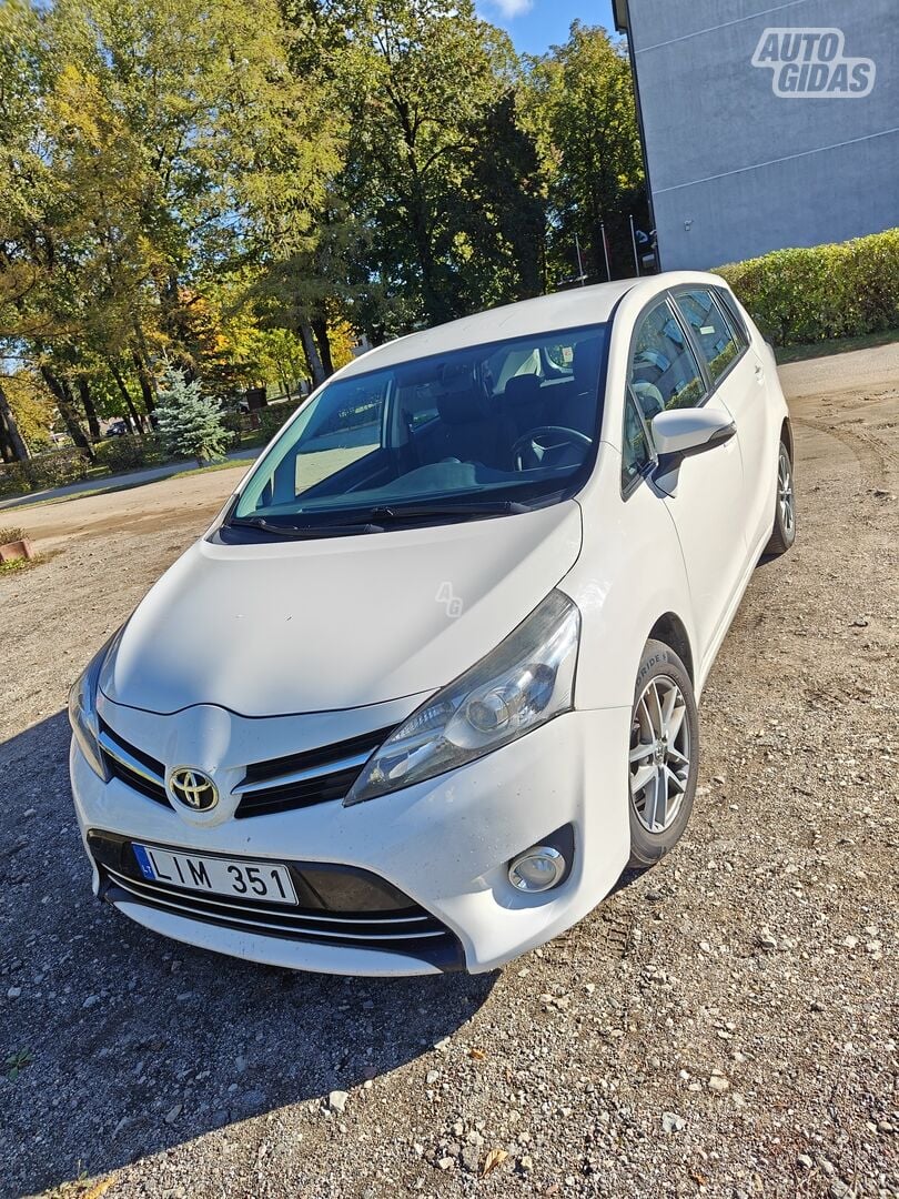 Toyota Verso 2015 m Vienatūris