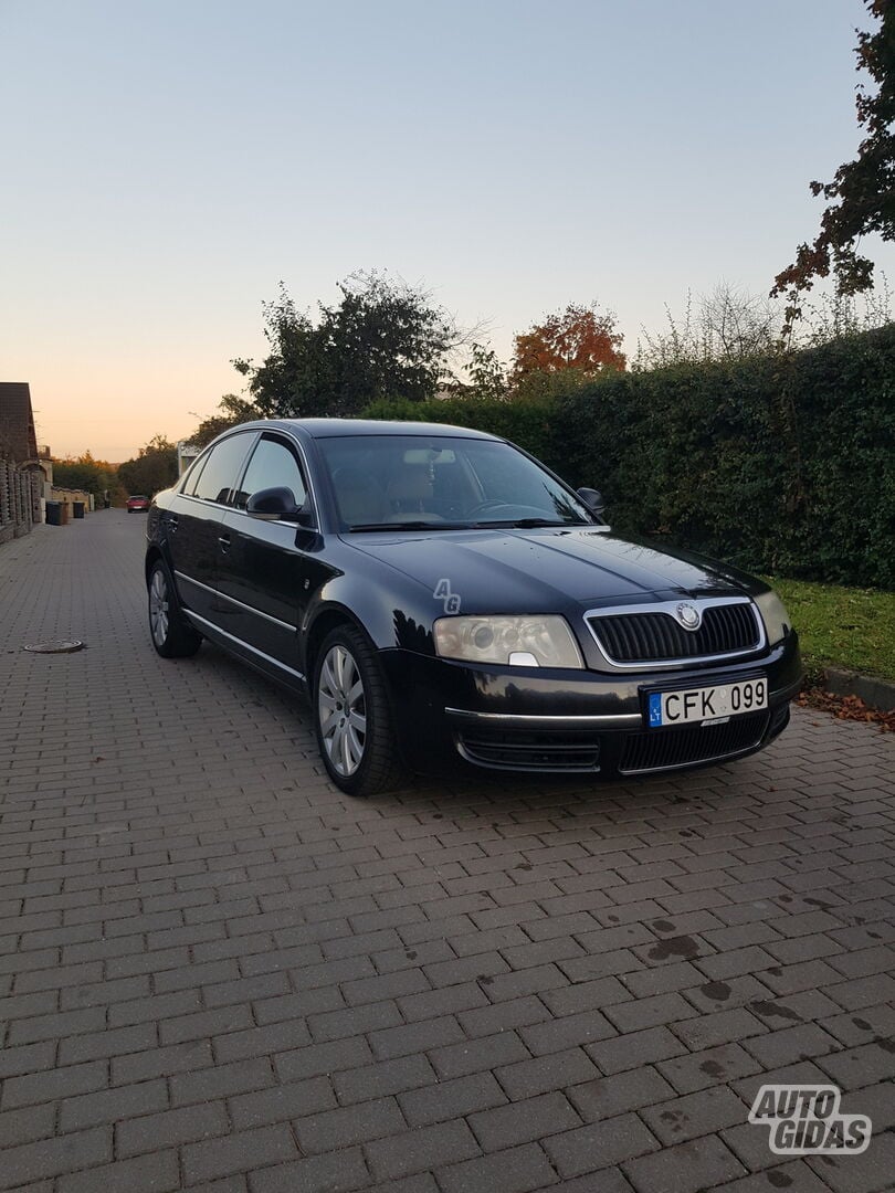 Skoda Superb 2006 y Sedan