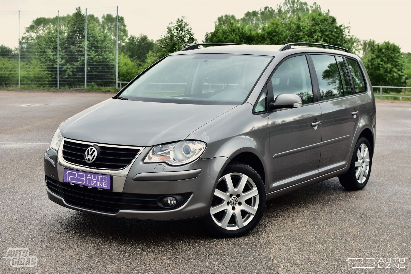 Volkswagen Touran 2009 m Vienatūris