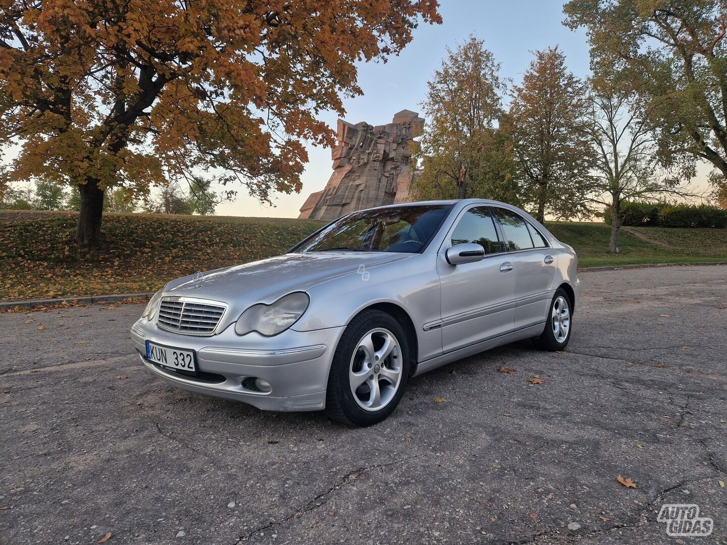 Mercedes-Benz C 220 W203 2003 y