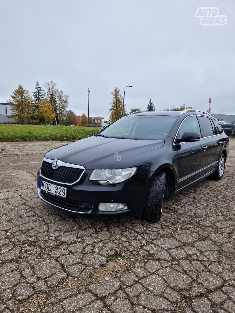 Skoda Superb 2010 y Wagon