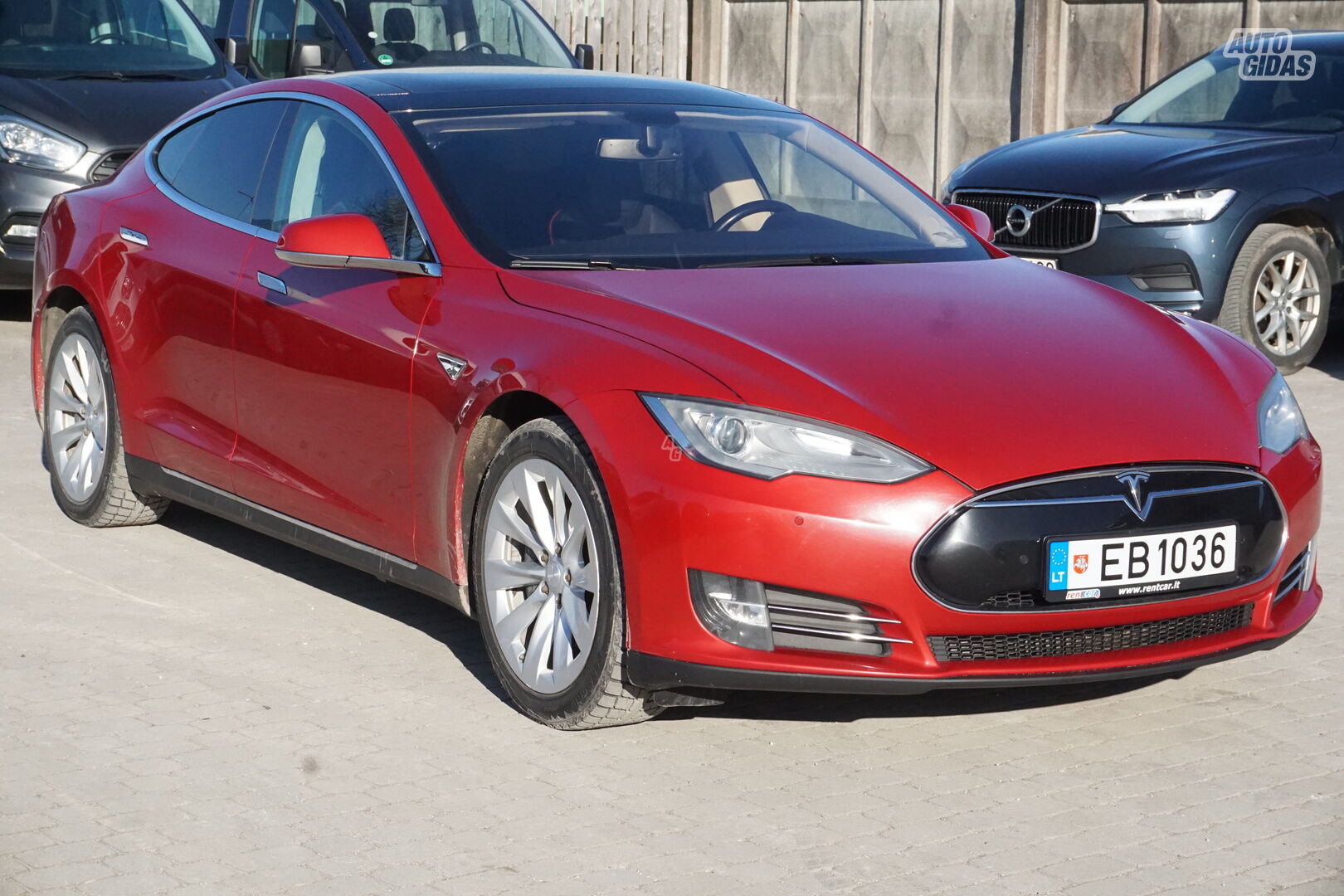 Tesla Model S P85 2013 y