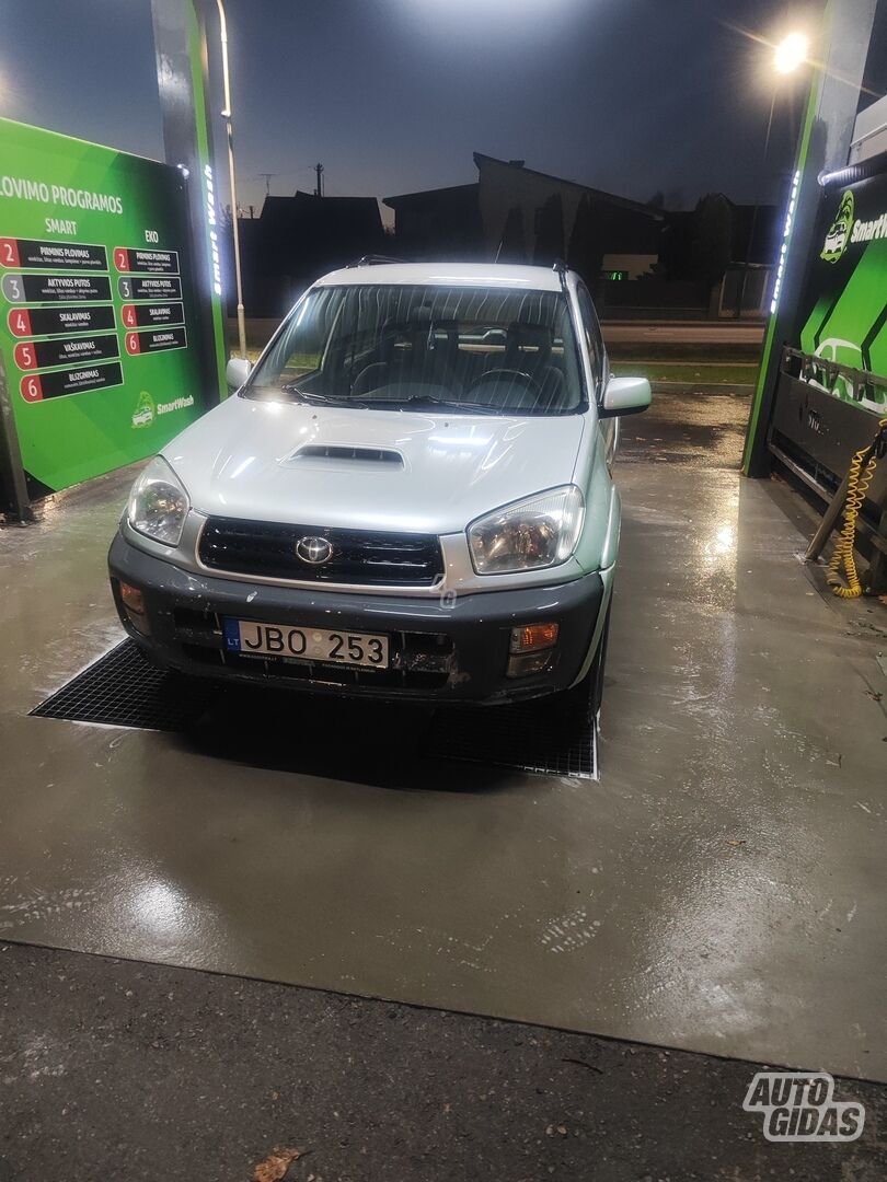 Toyota RAV4 II 2002 m