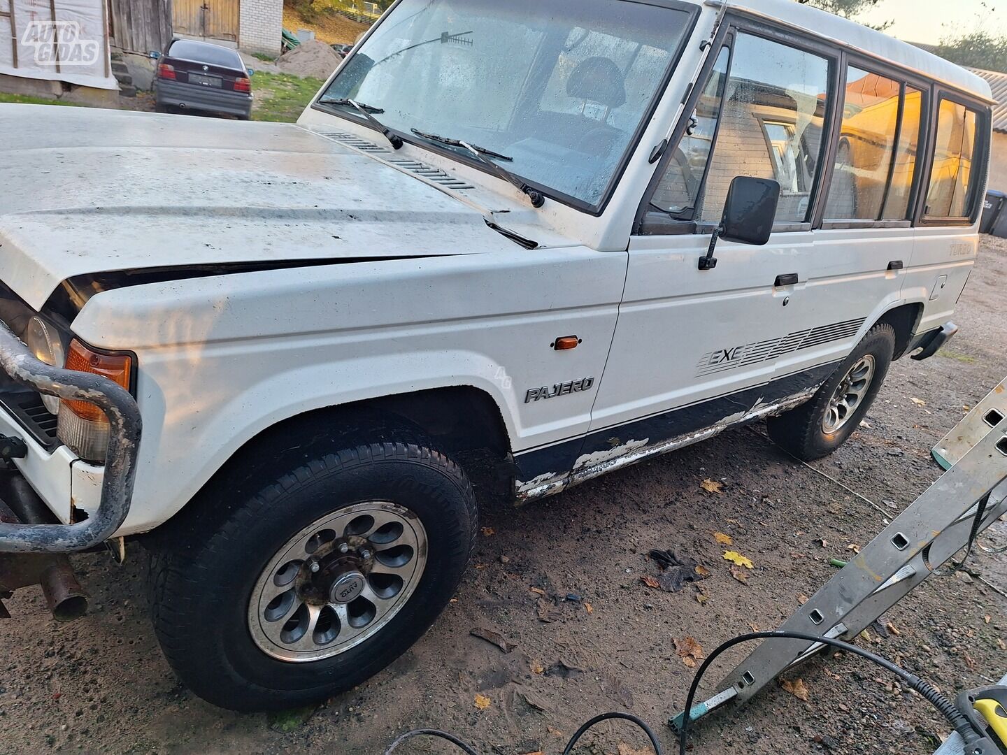 Mitsubishi Pajero 1991 y Off-road / Crossover