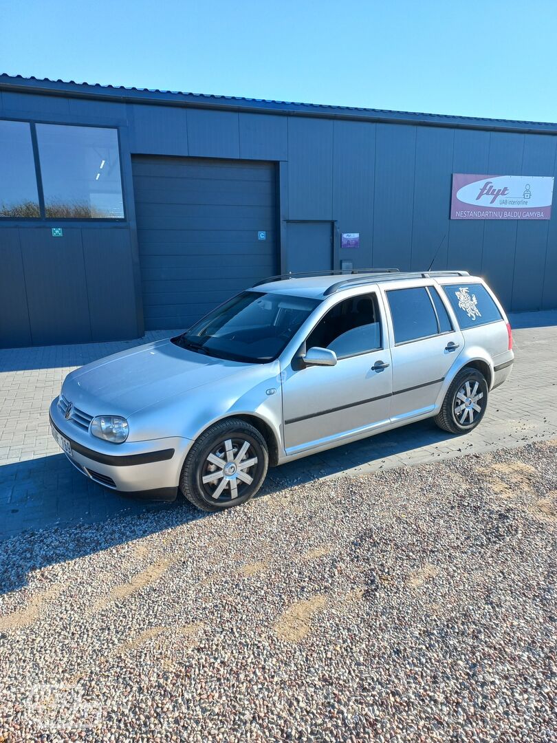 Volkswagen Golf 2003 г Универсал