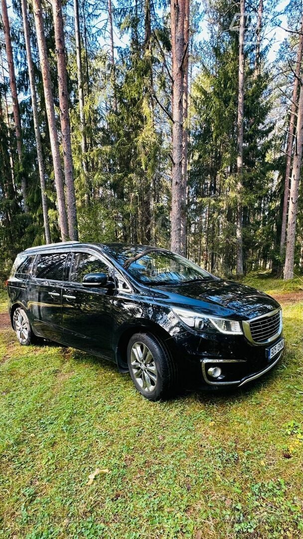 Kia Carnival III 2017 г