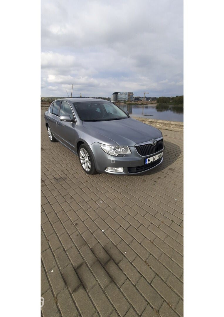 Skoda Superb 2008 y Hatchback