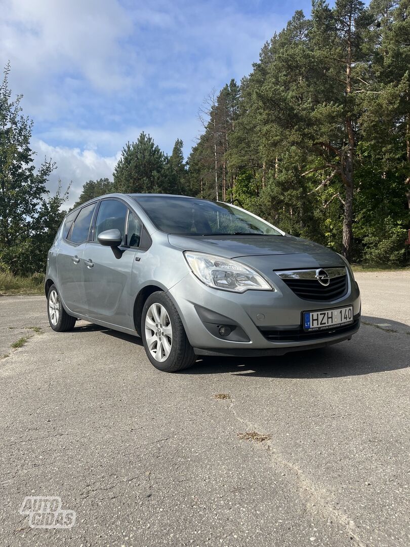 Opel Meriva B 2010 г