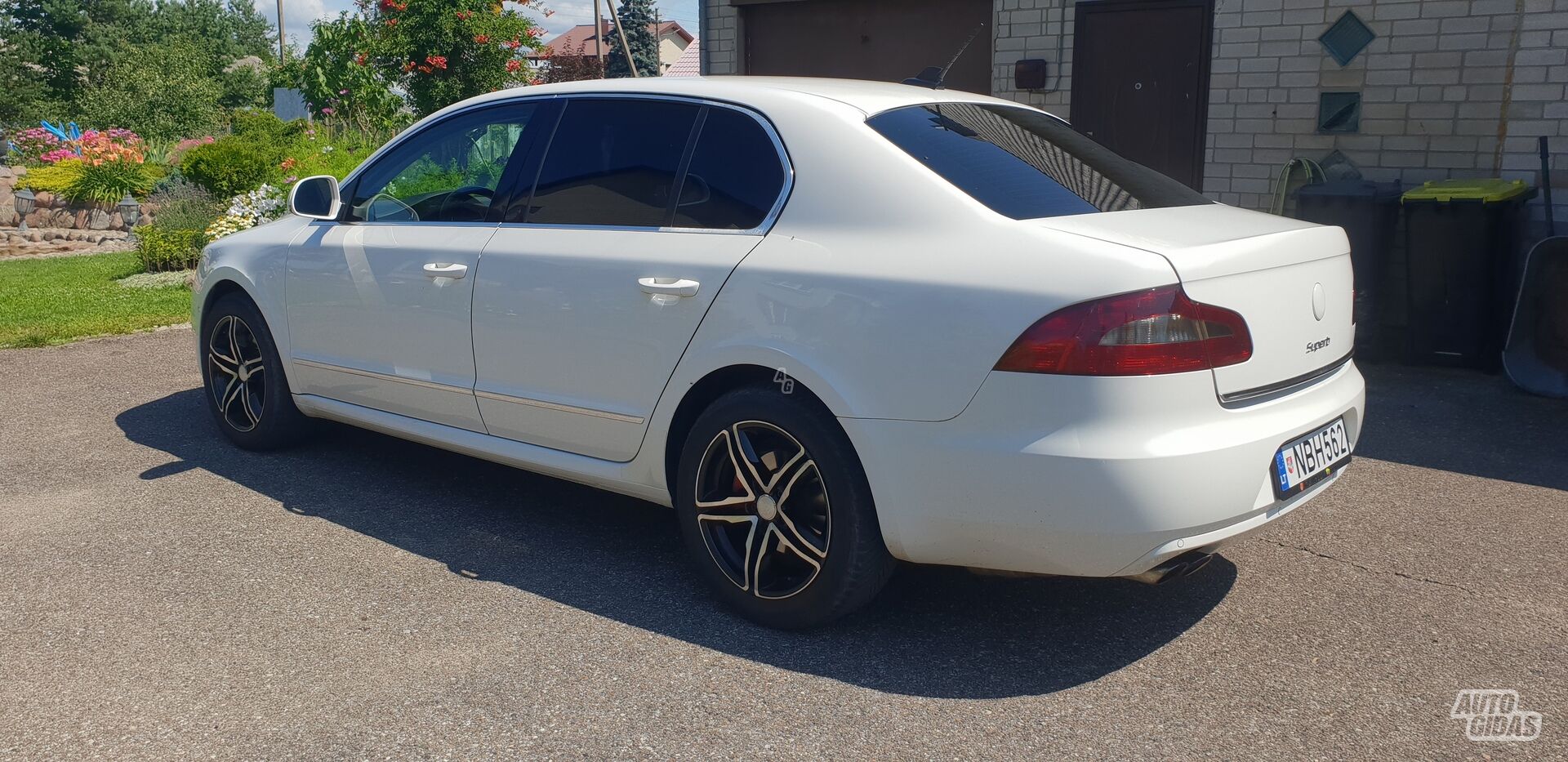 Skoda Superb 2009 y Sedan