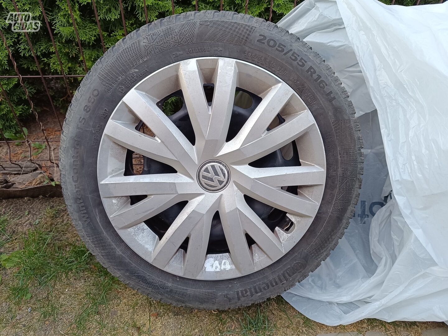 Volkswagen Golf steel stamped R16 rims