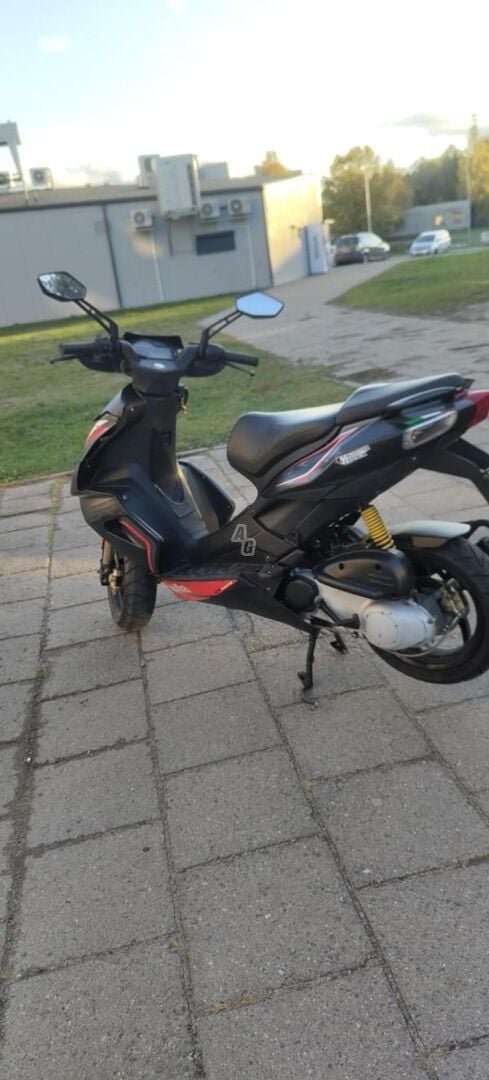 Aprilia SR 2014 m Motoroleris / Mopedas