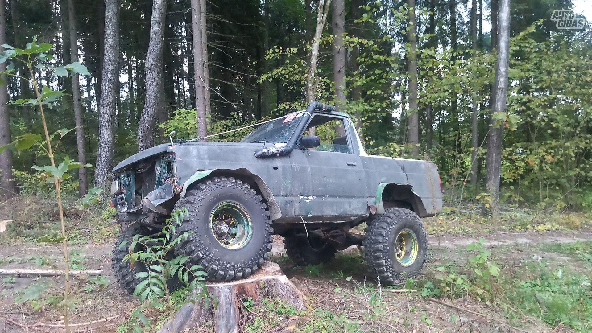 Nissan Patrol 1980 г Внедорожник / Кроссовер