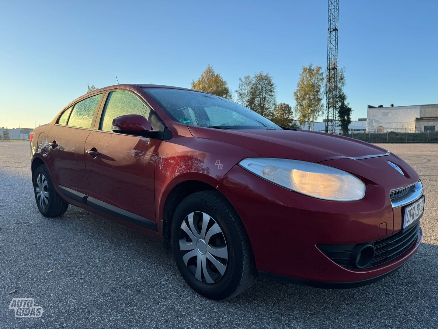 Renault Fluence 2011 y Sedan