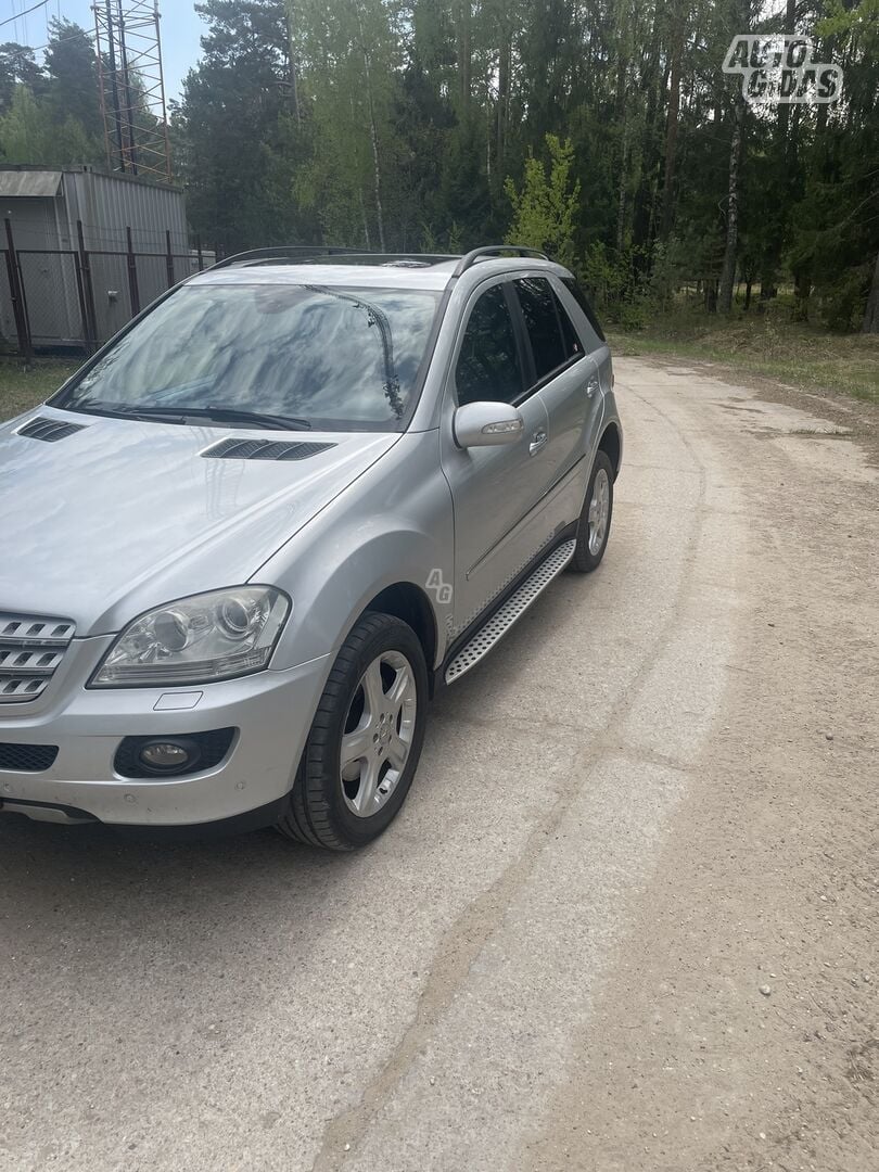 Mercedes-Benz ML 320 W164 2008 y